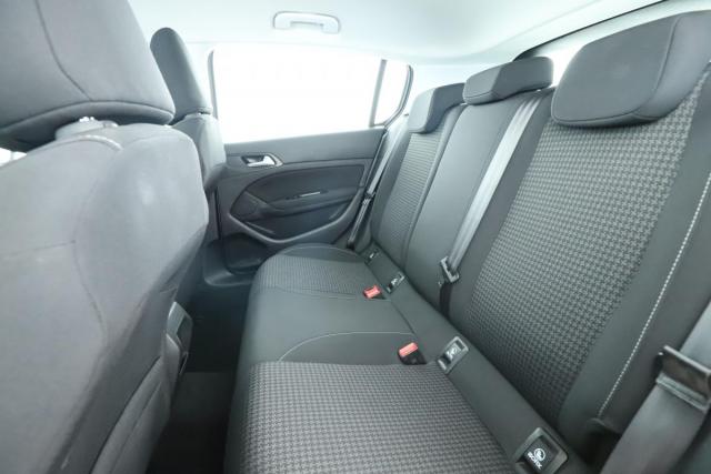 Peugeot 308 image 3