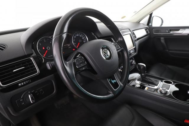 Volkswagen Touareg image 9