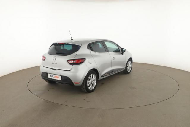 Renault Clio image 8