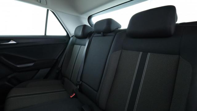 Volkswagen T-Roc image 5