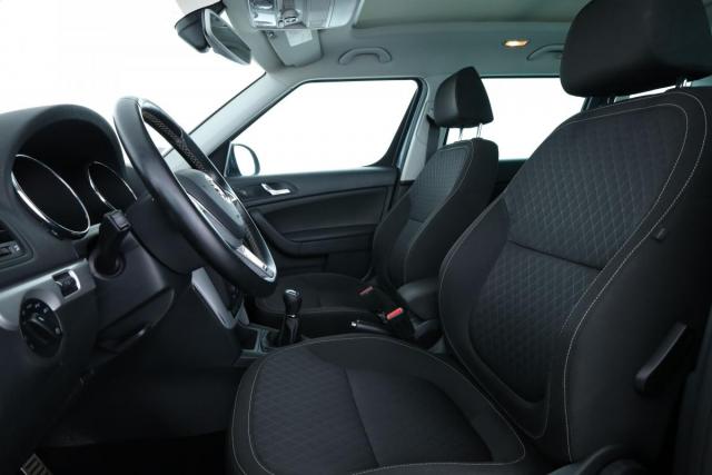 Skoda Yeti image 8