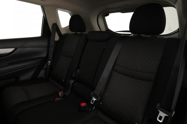 Nissan X-Trail image 1