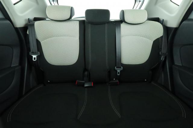 Renault Captur image 1