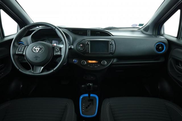 Toyota Yaris image 2