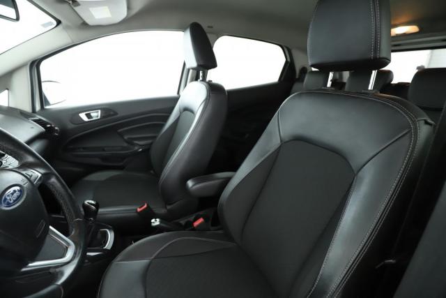 Ford Ecosport image 8