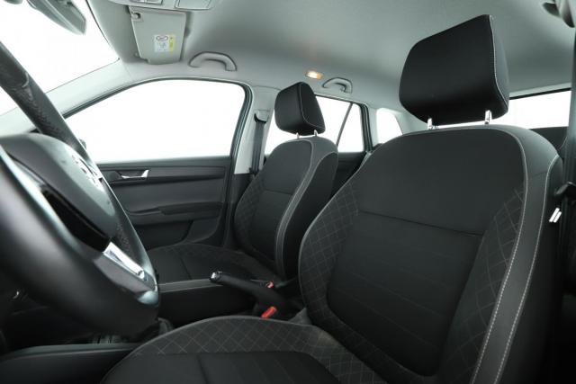 Skoda Fabia image 8