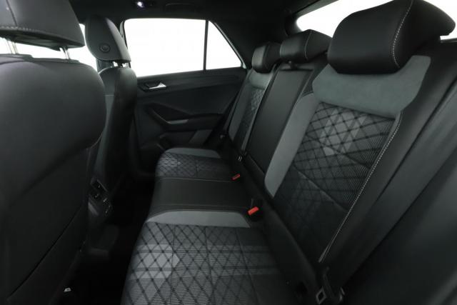 Volkswagen T-Roc image 8