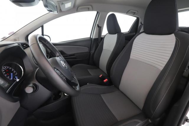 Toyota Yaris image 2