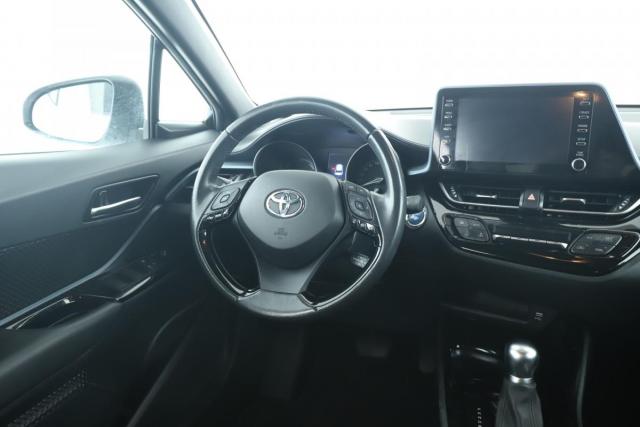 Toyota C-Hr image 5