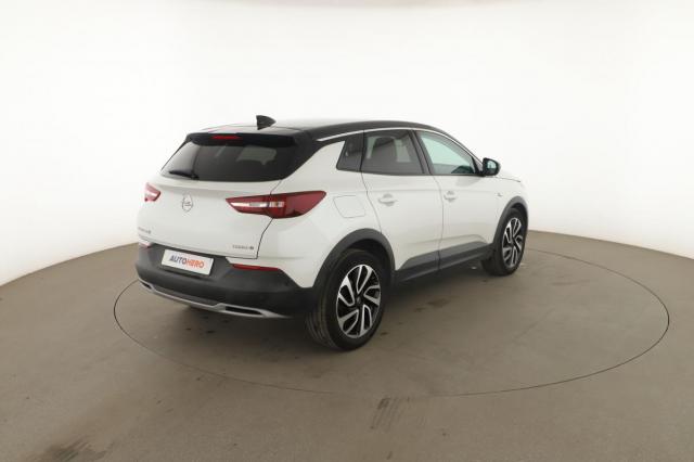 Opel Grandland X image 1