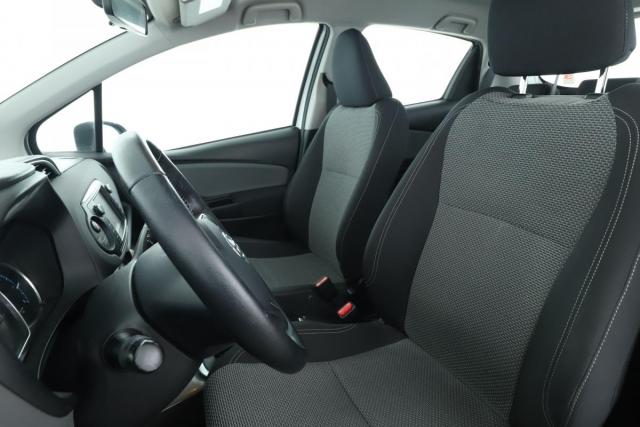 Toyota Yaris image 3