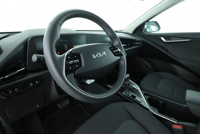 Kia Niro image 8