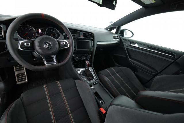 Volkswagen Golf image 4