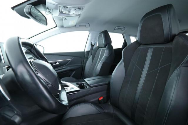 Peugeot 3008 image 8