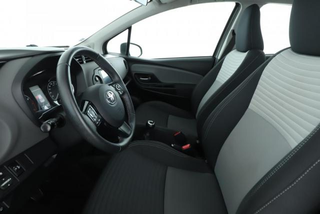 Toyota Yaris image 7