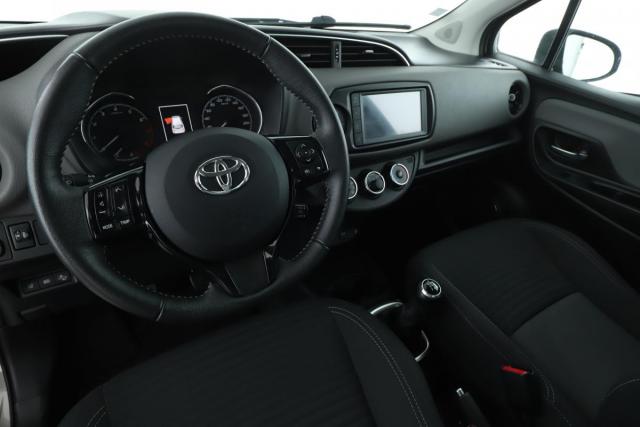 Toyota Yaris image 9
