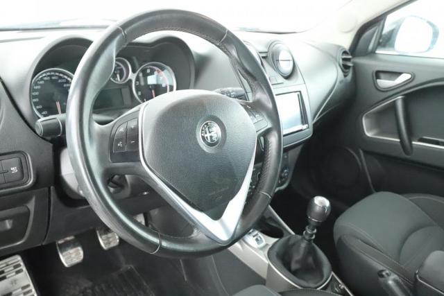 Alfa Romeo Mito image 6