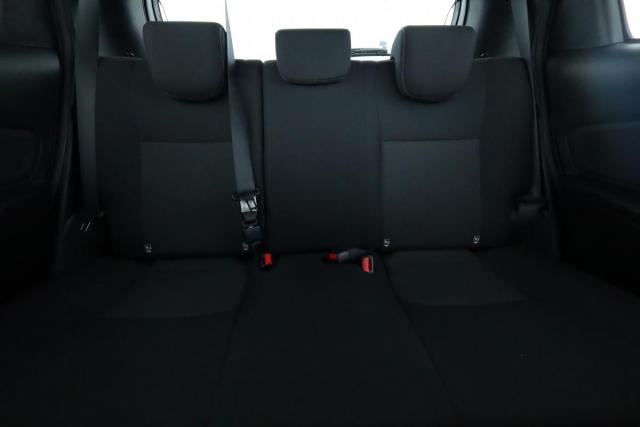 Toyota Yaris image 6