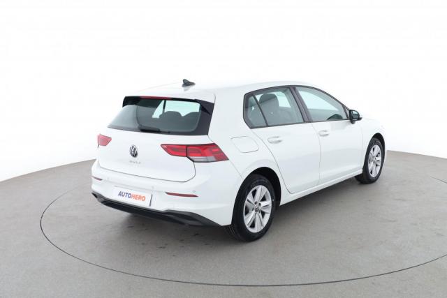 Volkswagen Golf image 2