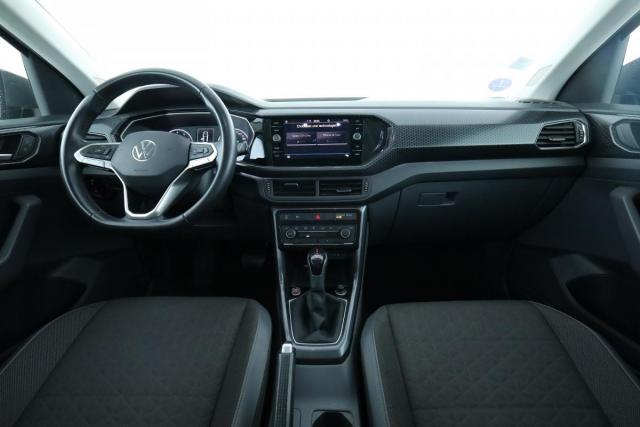 Volkswagen T-Cross image 3