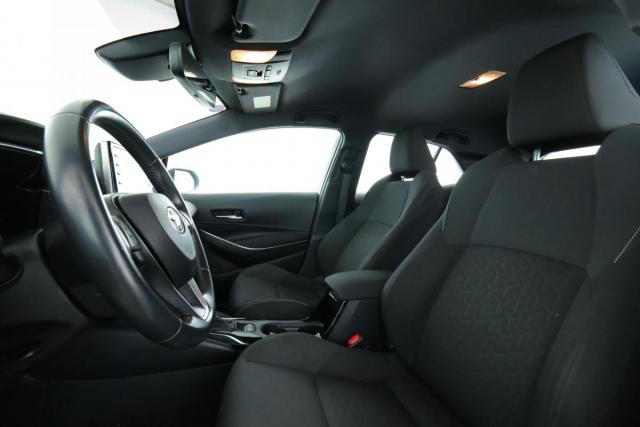 Toyota Corolla image 6