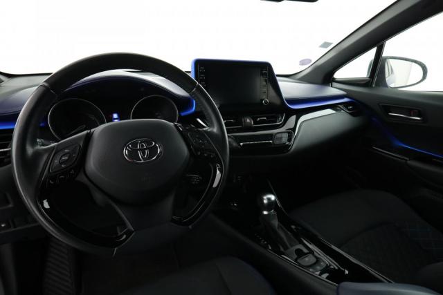 Toyota C-Hr image 1