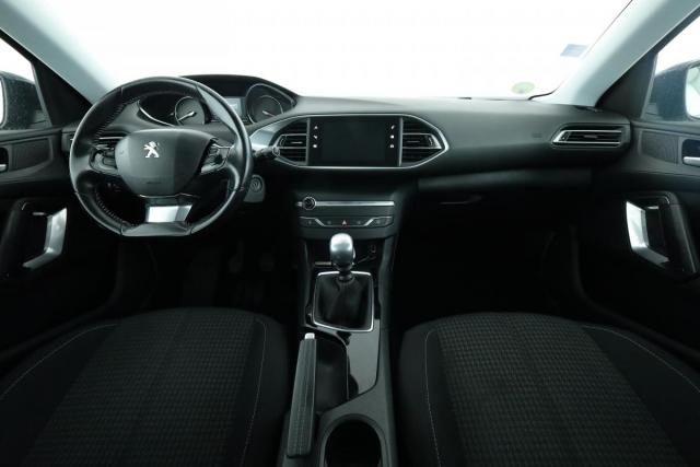 Peugeot 308 image 6