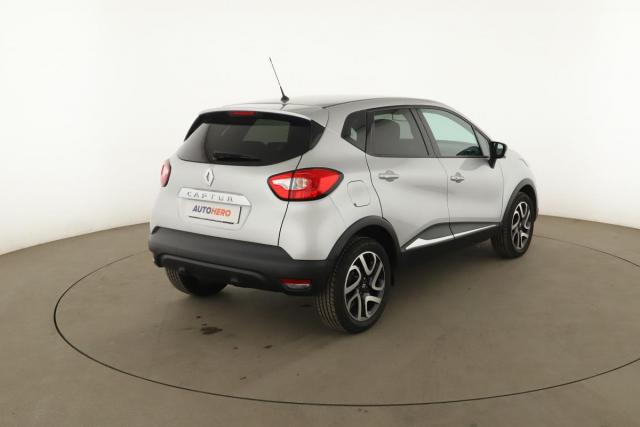 Renault Captur image 2