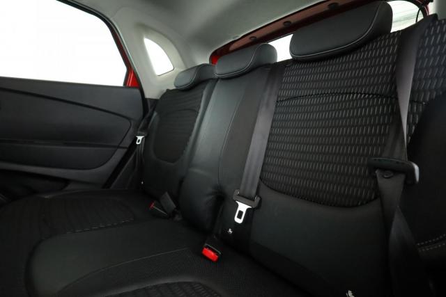 Renault Captur image 8