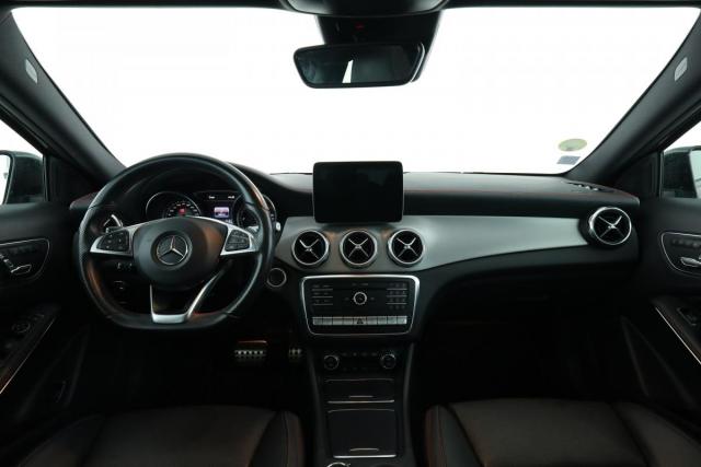 Mercedes Benz Gla image 3