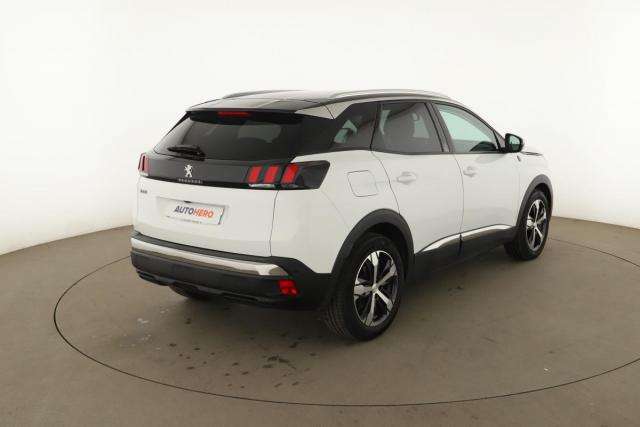 Peugeot 3008 image 2