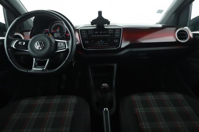 Volkswagen Up! image 6