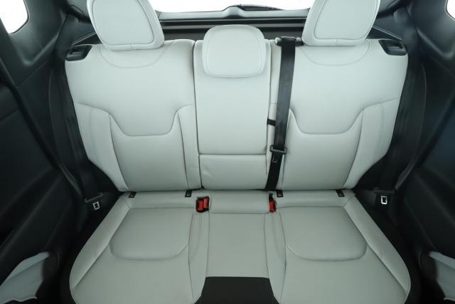 Jeep Renegade image 7