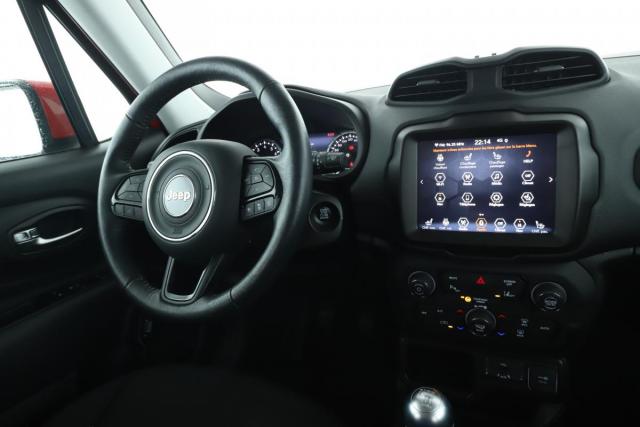 Jeep Renegade image 5