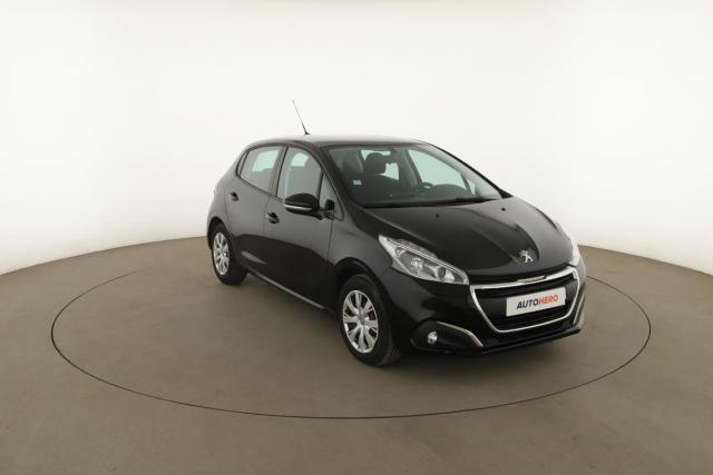 Peugeot 208 image 8
