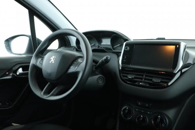 Peugeot 208 image 5