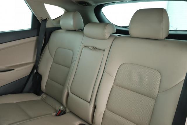 Hyundai Tucson image 9