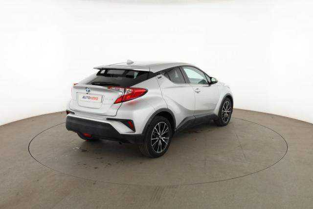 Toyota C-Hr image 5
