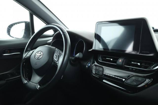 Toyota C-Hr image 3