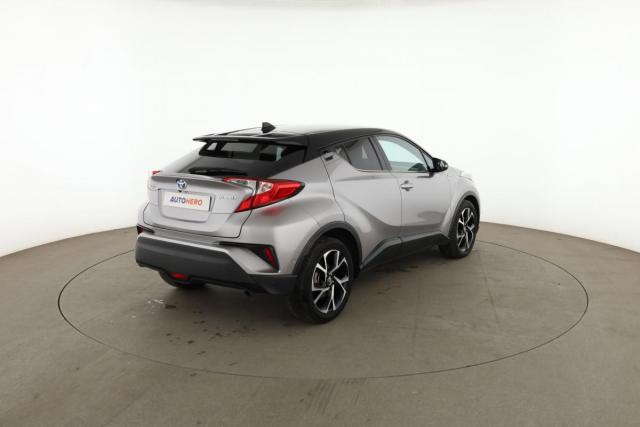 Toyota C-Hr image 2