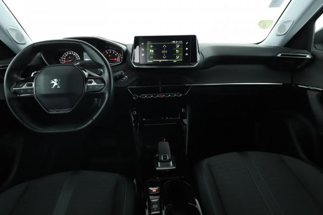 Peugeot 2008 image 3