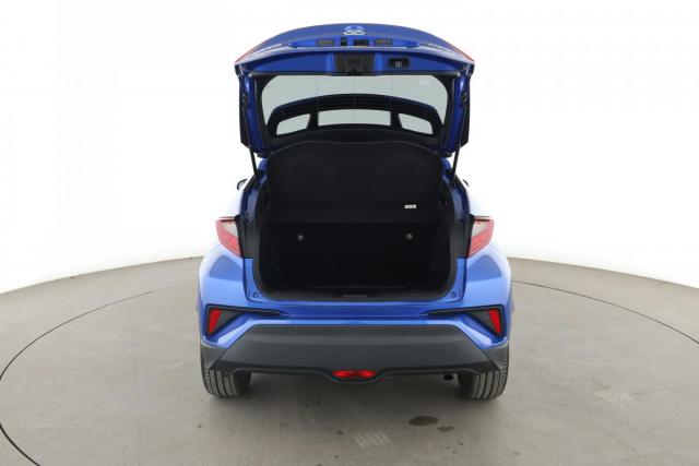 Toyota C-Hr image 1