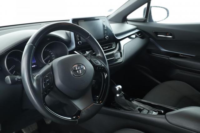 Toyota C-Hr image 3