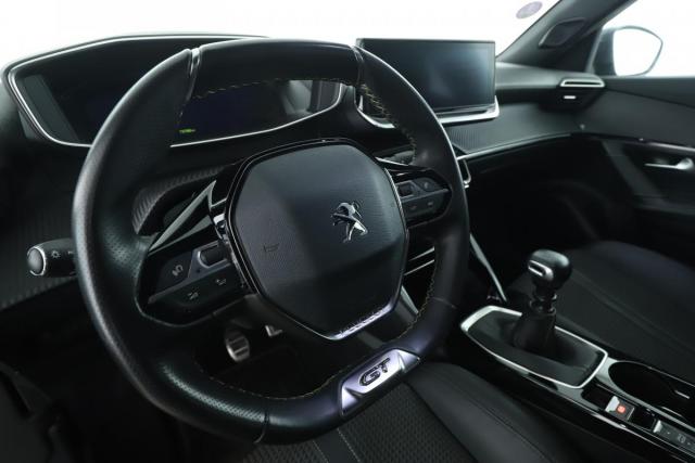 Peugeot 2008 image 1