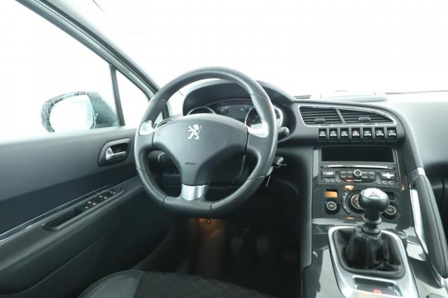 Peugeot 3008 image 6