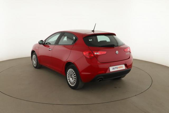 Alfa Romeo Giulietta image 6