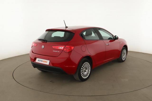 Alfa Romeo Giulietta image 5