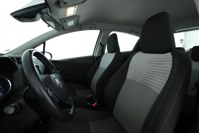 Toyota Yaris image 8