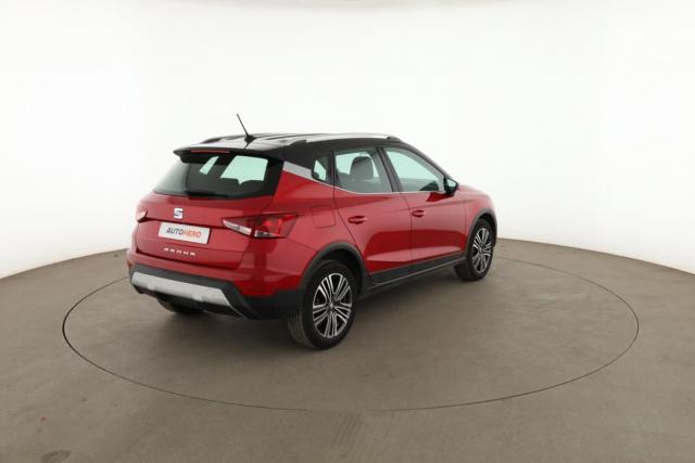 Seat Arona image 2