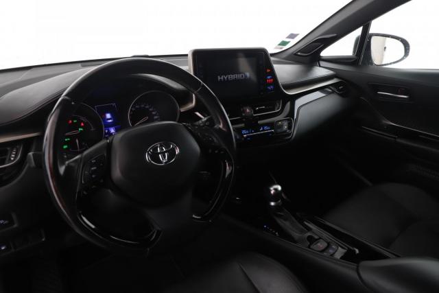 Toyota C-Hr image 1